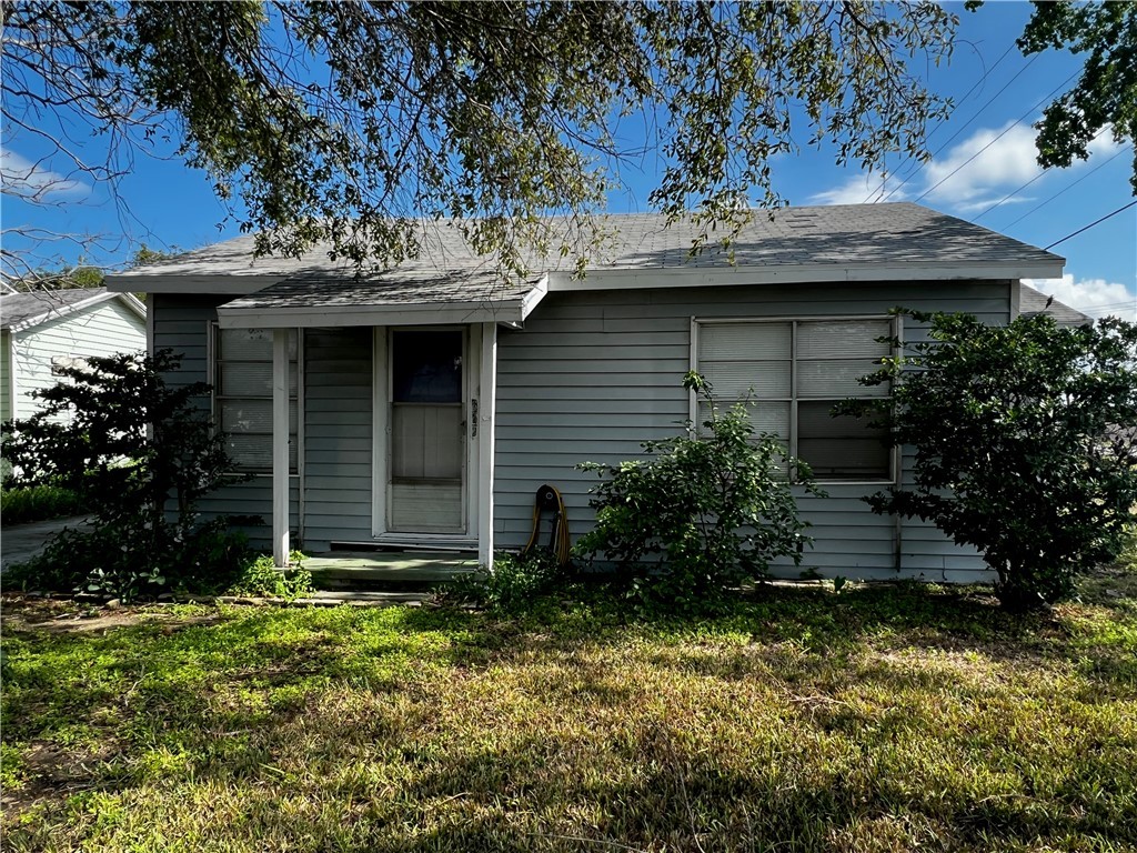 622 3rd Street Taft TX 78390