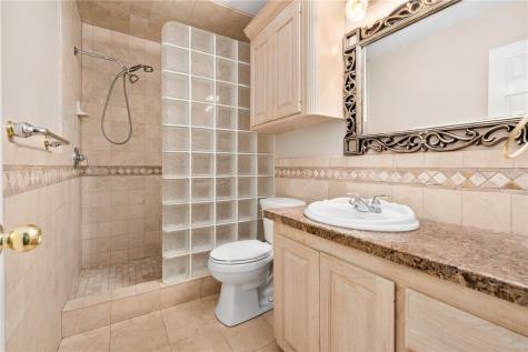 4187 Country Place Portland TX 78374