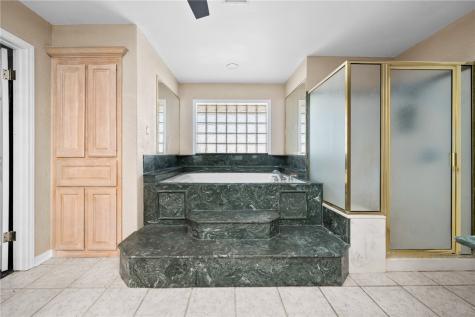 4187 Country Place Portland TX 78374