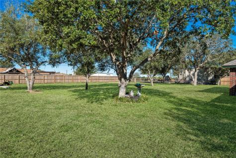 4187 Country Place Portland TX 78374