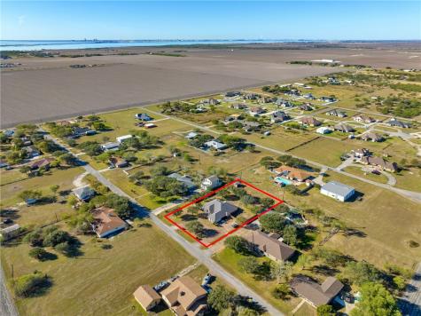 4187 Country Place Portland TX 78374