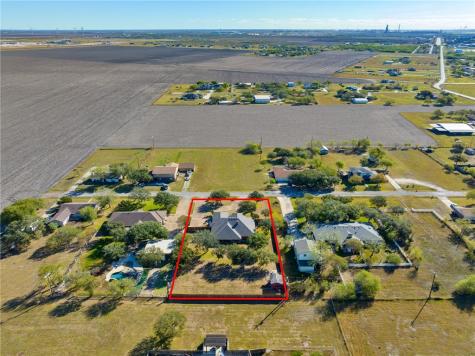 4187 Country Place Portland TX 78374