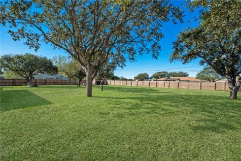 4187 Country Place Portland TX 78374