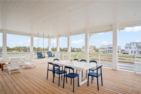 206 Playtime Drive Port Aransas TX 78373