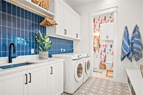 206 Playtime Drive Port Aransas TX 78373