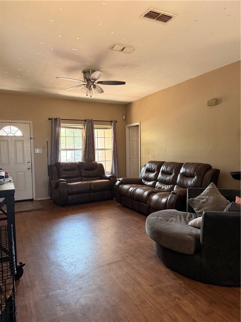 9034 Mcnorton Road Corpus Christi TX 78409