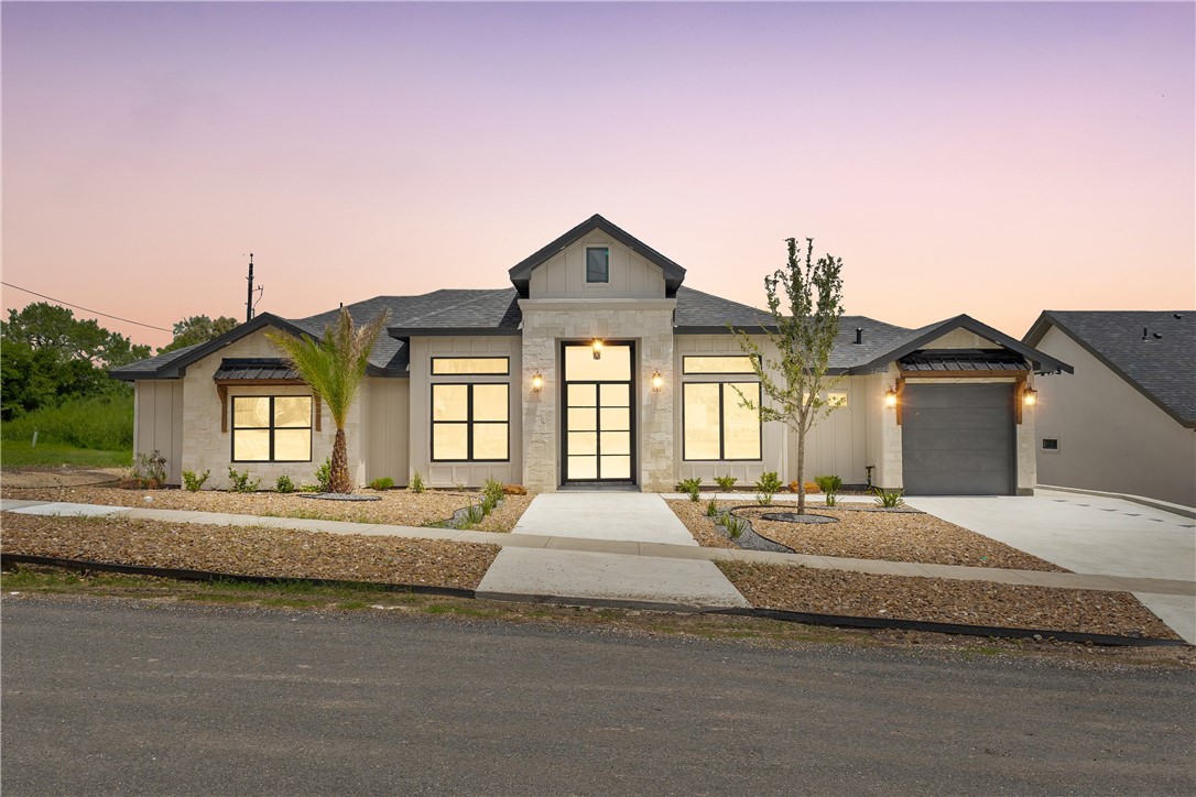12914 E Redbird Lane Corpus Christi TX 78410