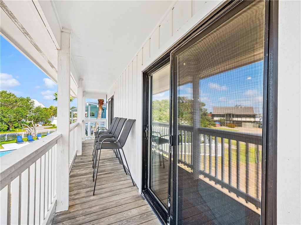 33 Lauderdale Drive Rockport TX 78382