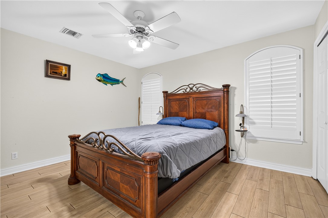 106 Bay Court Rockport TX 78382