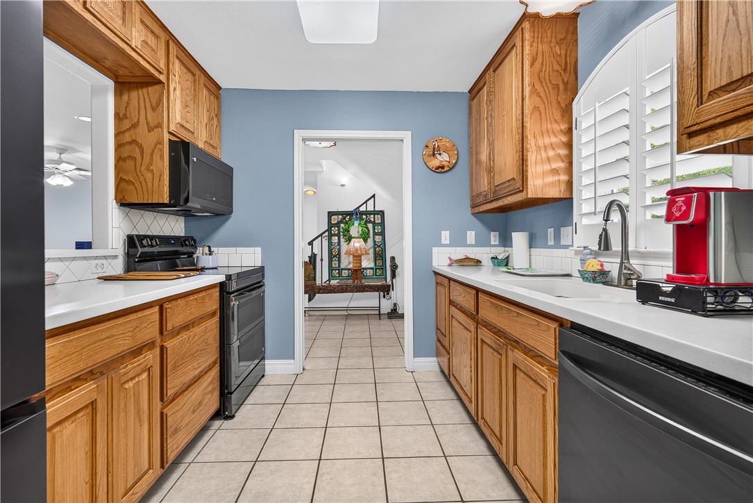 106 Bay Court Rockport TX 78382