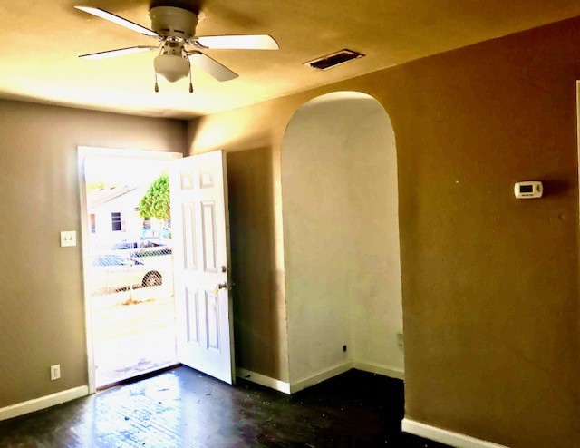 3725 Sarita Corpus Christi TX 78416