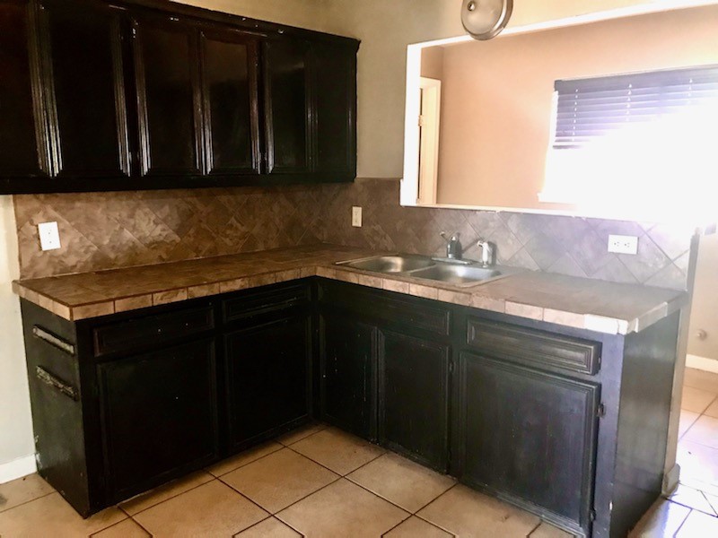 3725 Sarita Corpus Christi TX 78416