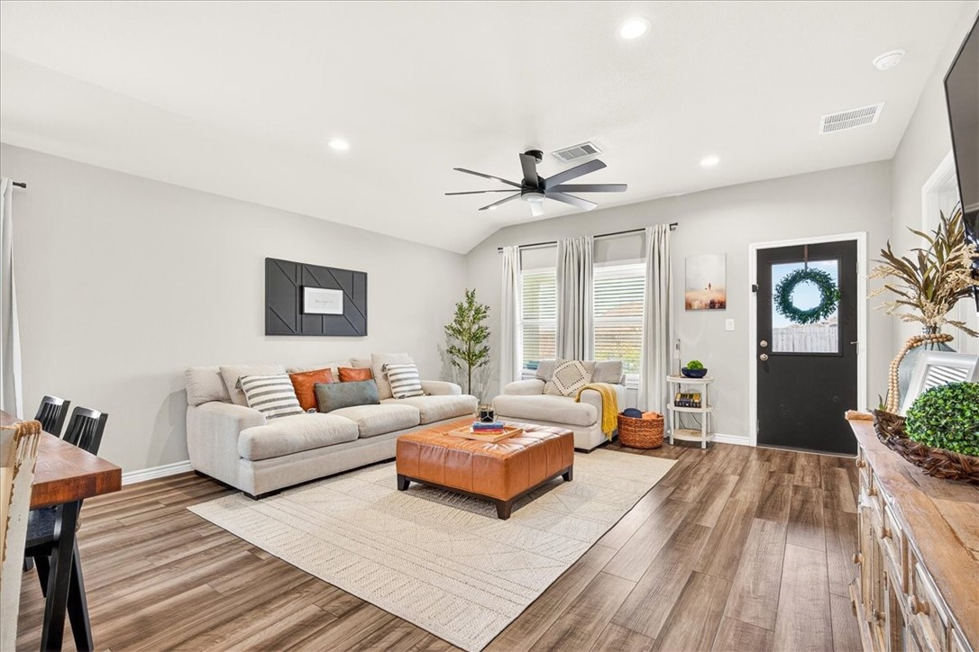 1294 Carnaby Street Corpus Christi TX 78415