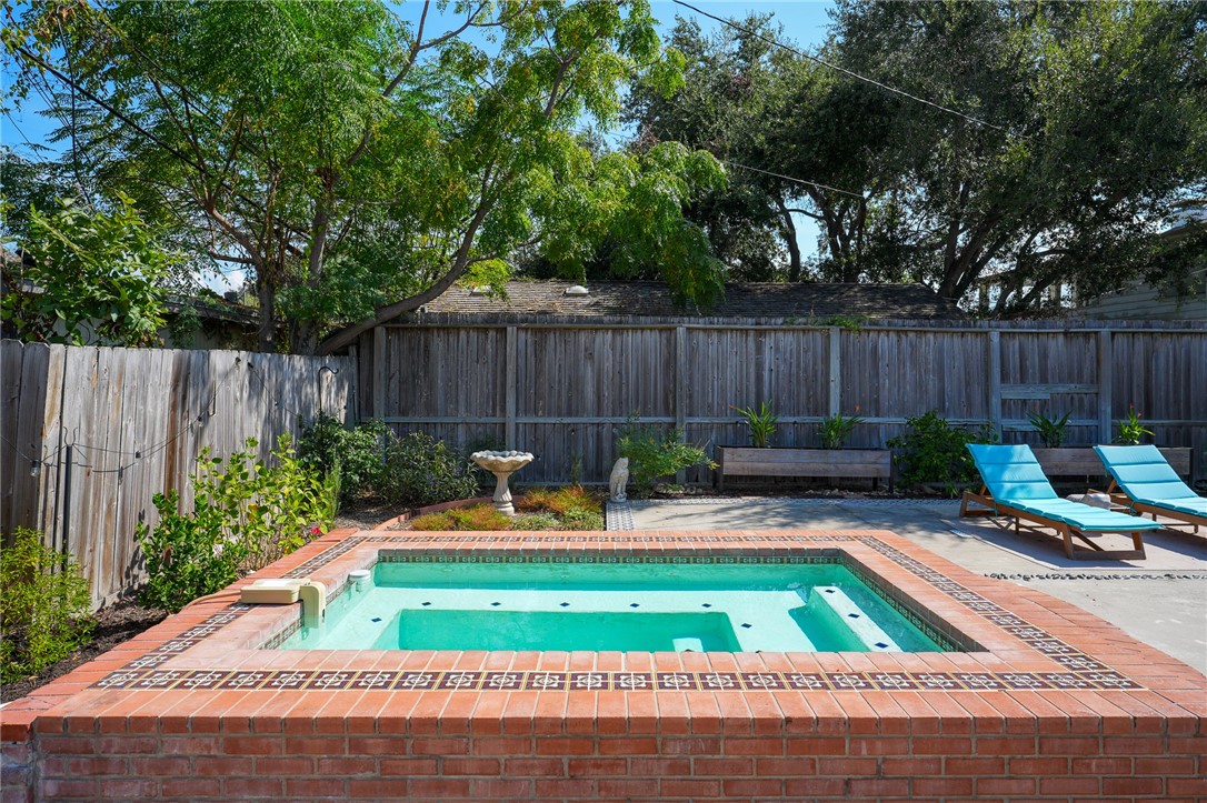 242 Rosebud Avenue Corpus Christi TX 78404