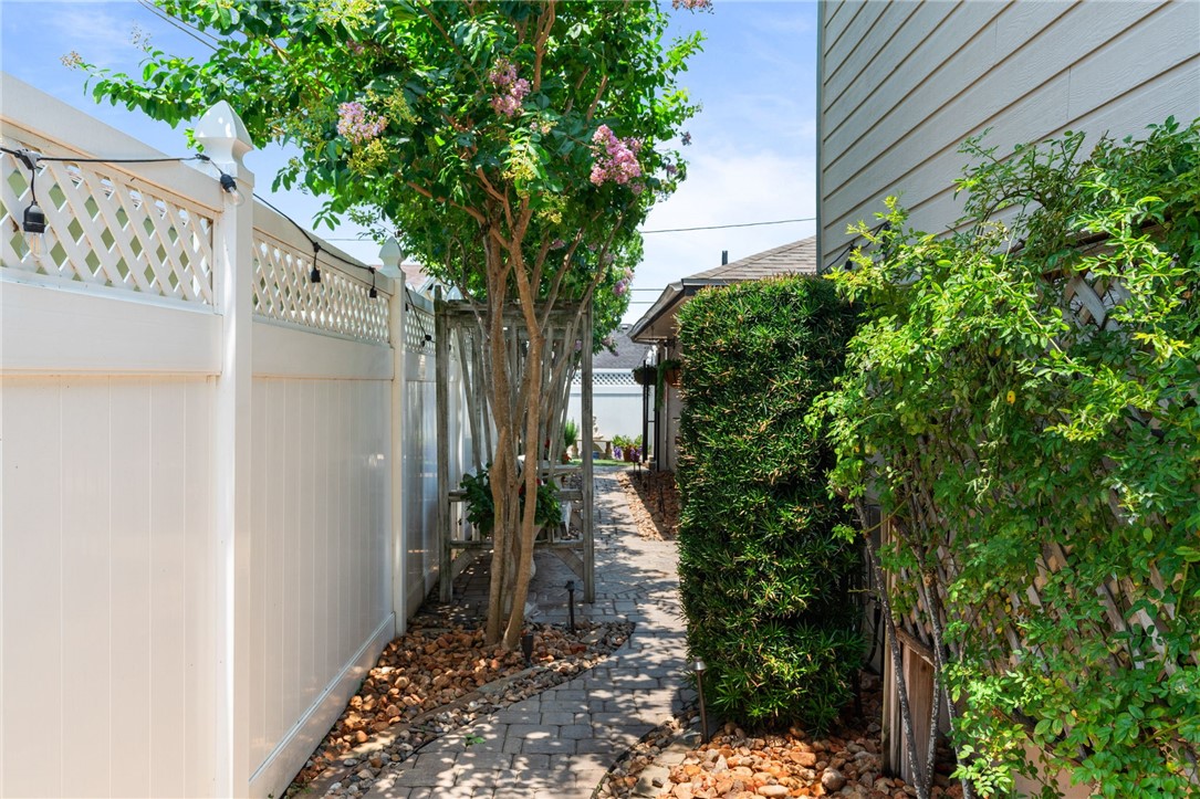 7252 The Mansions Dr F-1 Corpus Christi TX 78414