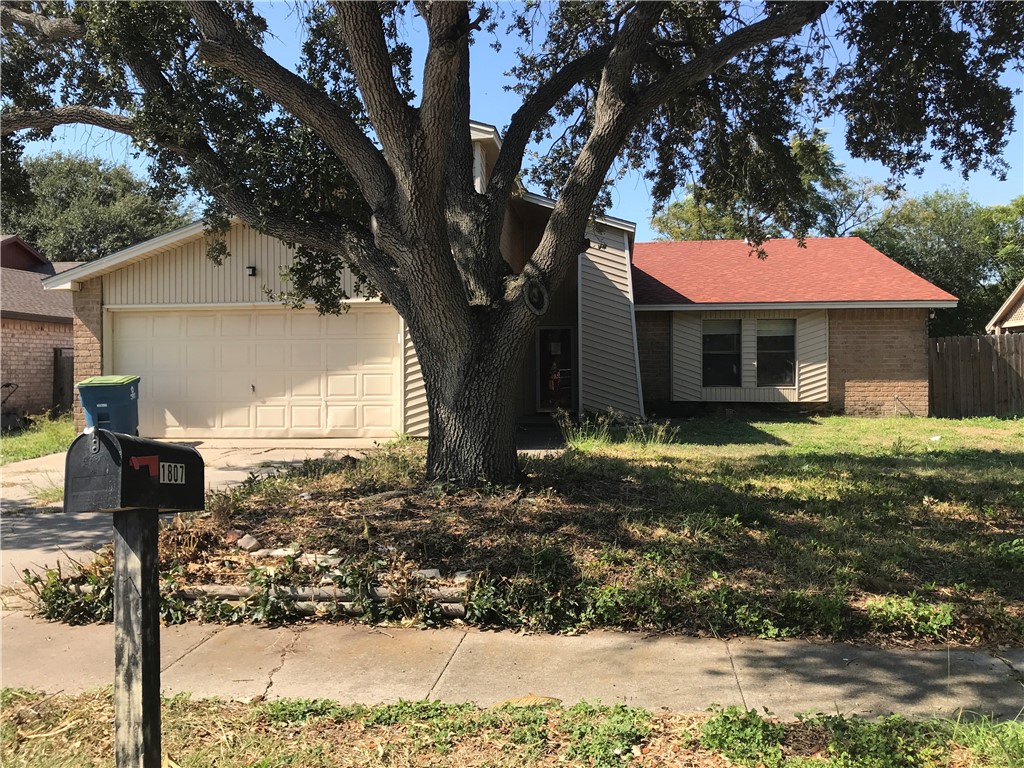 1807 Live Oak Drive Portland TX 78374