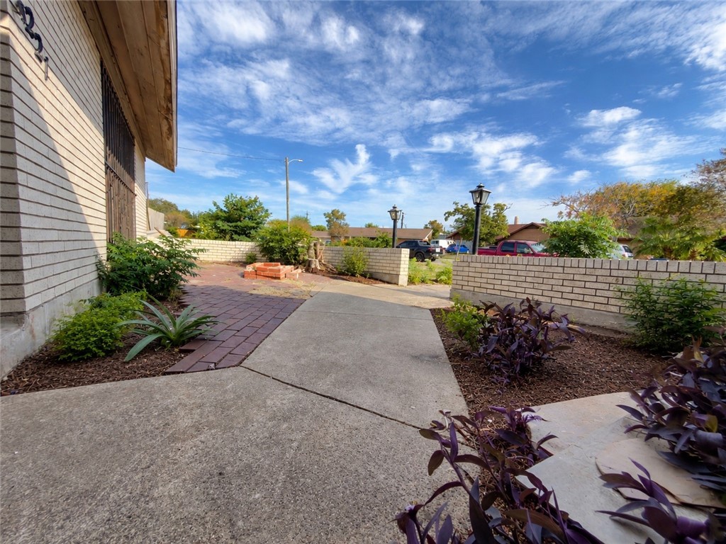 3221 Casa Bonita Drive Corpus Christi TX 78411
