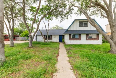 1504 Kenwood Drive Aransas Pass TX 78336