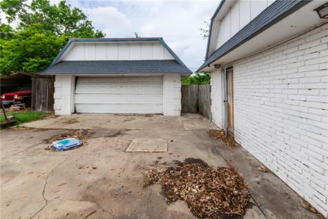 1504 Kenwood Drive Aransas Pass TX 78336