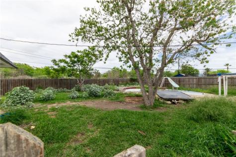 1504 Kenwood Drive Aransas Pass TX 78336