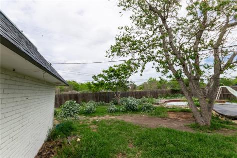 1504 Kenwood Drive Aransas Pass TX 78336