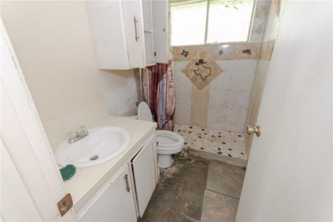 1504 Kenwood Drive Aransas Pass TX 78336