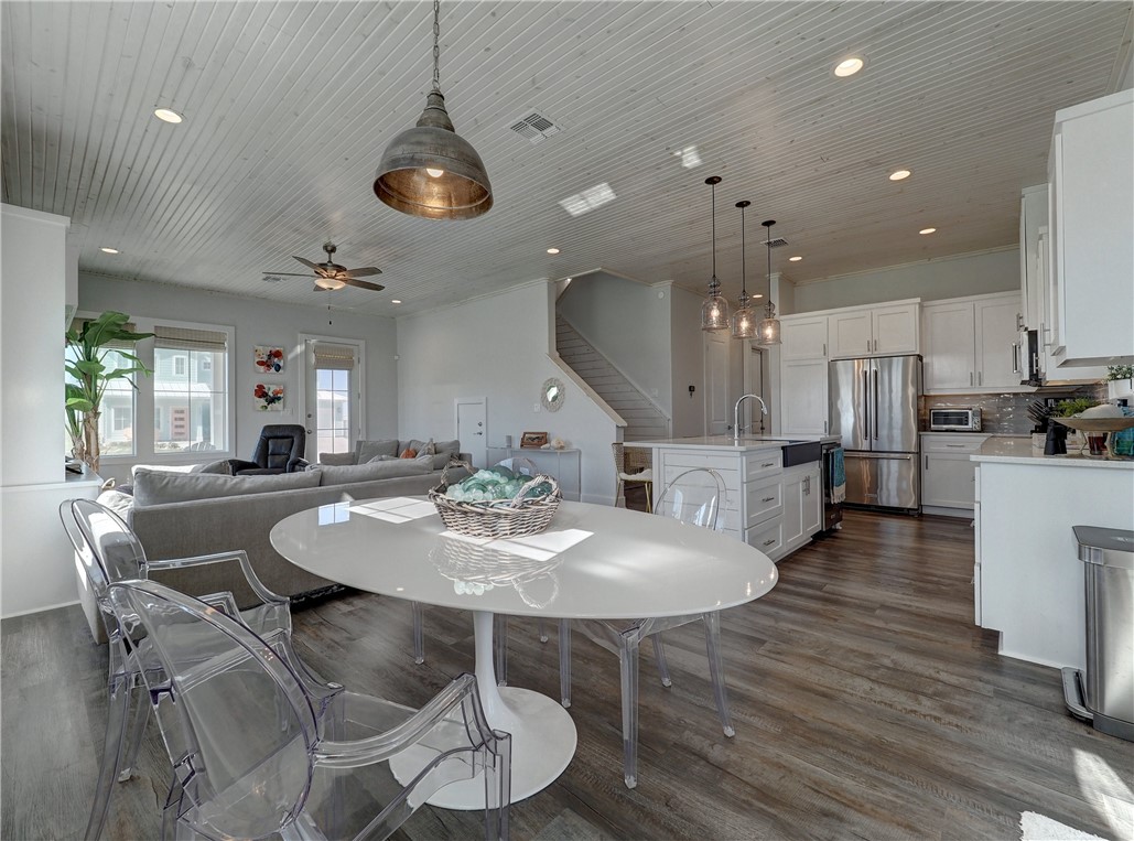 114 Backside Drive Port Aransas TX 78373