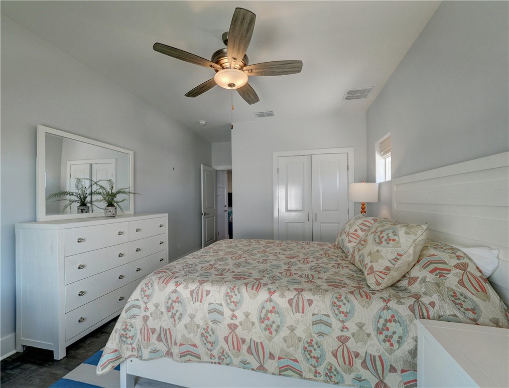114 Backside Drive Port Aransas TX 78373