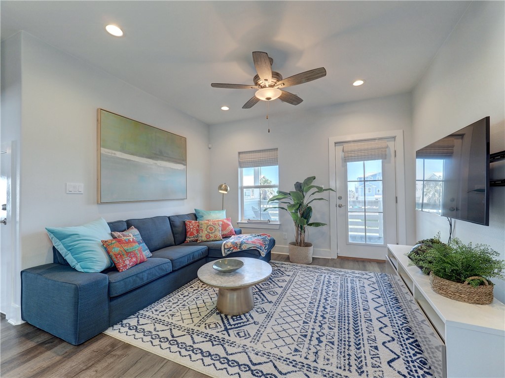 114 Backside Drive Port Aransas TX 78373