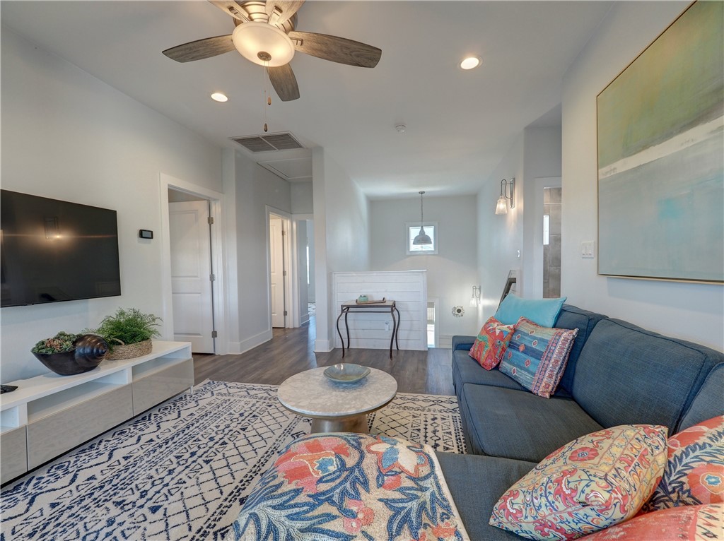 114 Backside Drive Port Aransas TX 78373