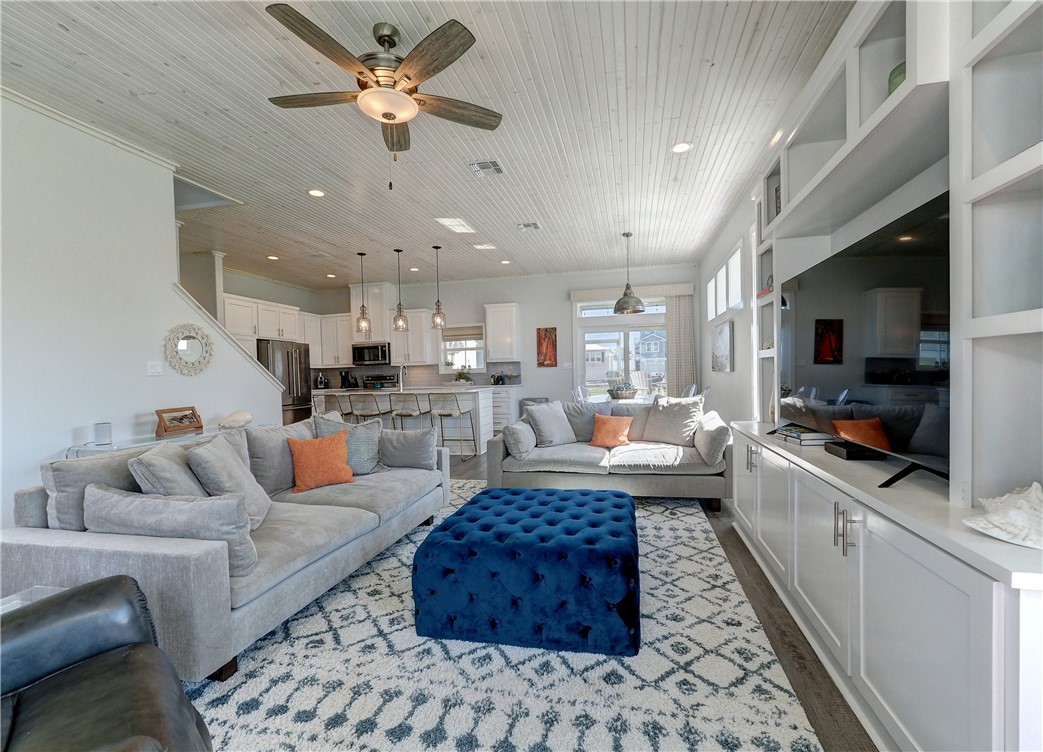 114 Backside Drive Port Aransas TX 78373