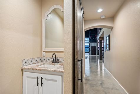 82 Circle Hook Port O'connor TX 77982