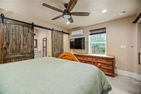 82 Circle Hook Port O'connor TX 77982