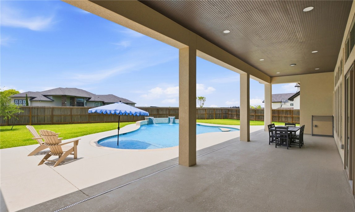 702 Tuscan Creek Court Corpus Christi TX 78415