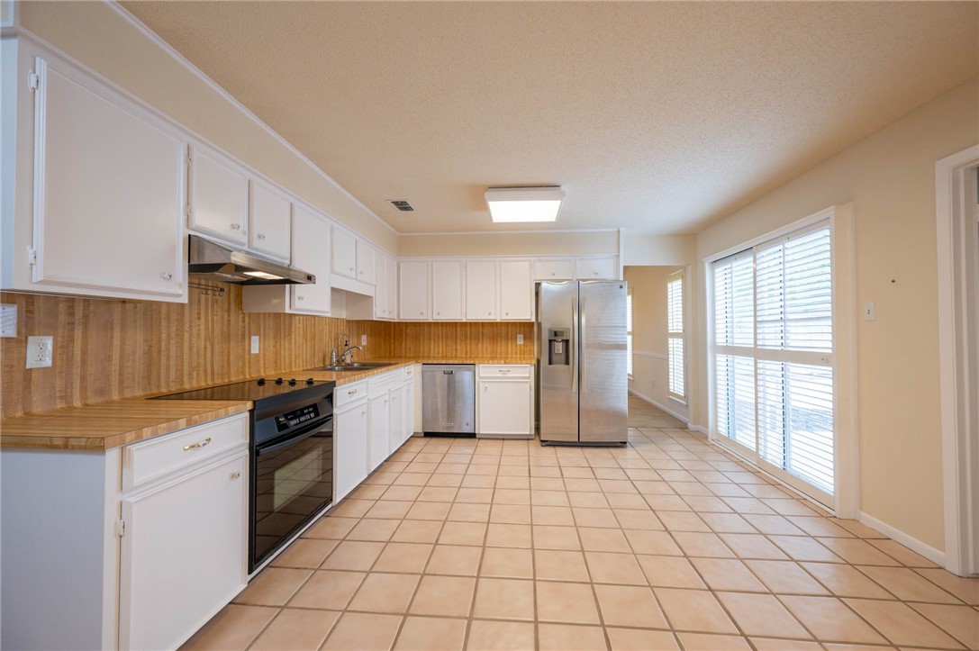 4925 Shadowbend Drive Corpus Christi TX 78413