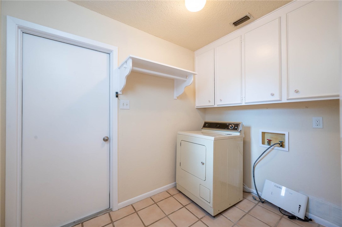 4925 Shadowbend Drive Corpus Christi TX 78413