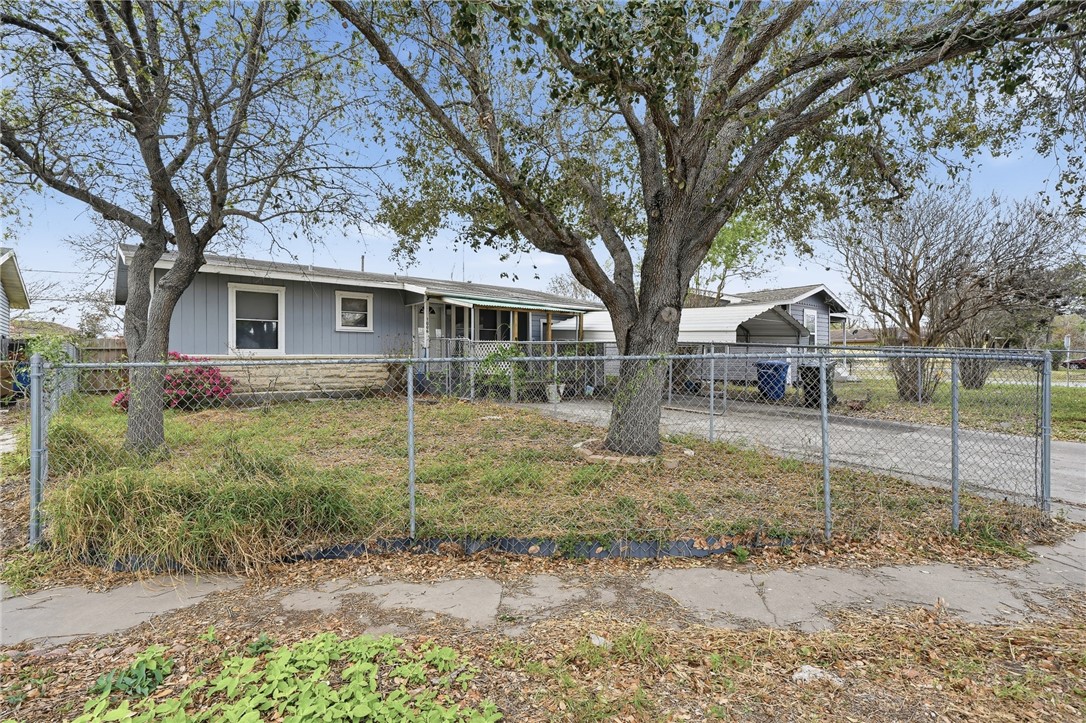 1006 Vernon Drive Corpus Christi TX 78407