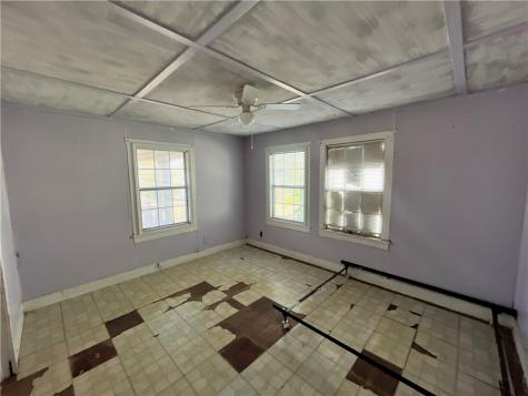 503 N Johnson Street Freer TX 78357