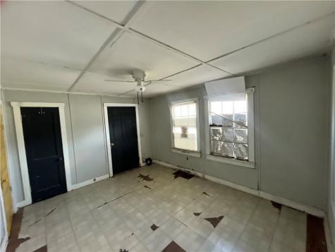 503 N Johnson Street Freer TX 78357
