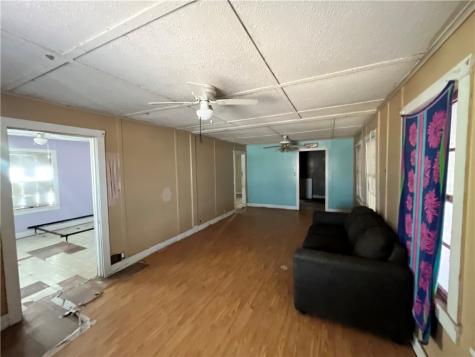 503 N Johnson Street Freer TX 78357