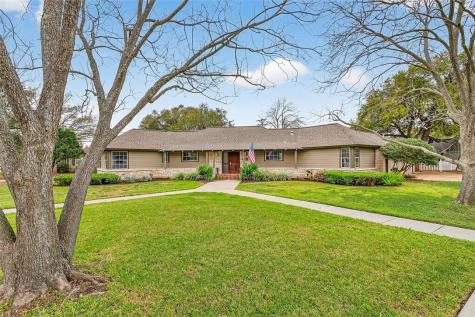 437 Delaine Drive Corpus Christi TX 78411