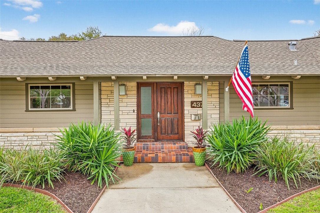 437 Delaine Drive Corpus Christi TX 78411