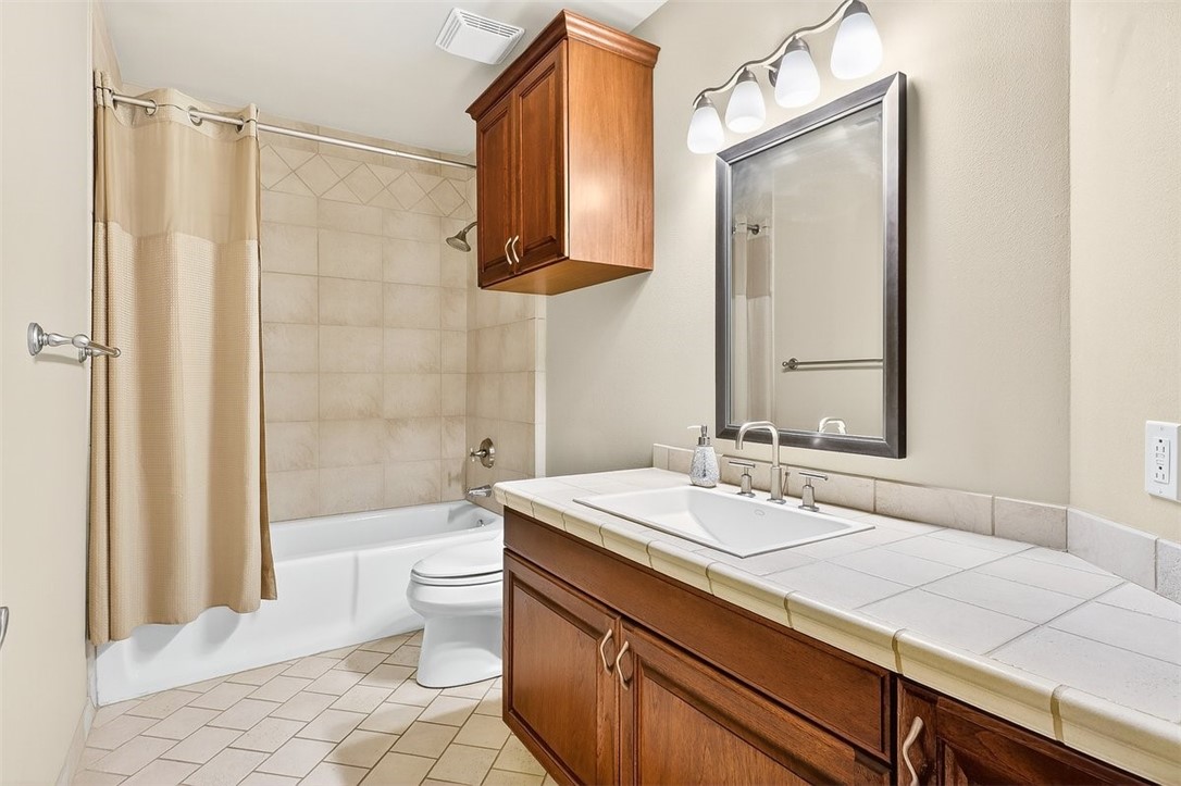 437 Delaine Drive Corpus Christi TX 78411