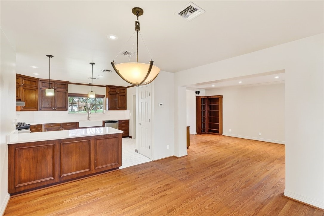 437 Delaine Drive Corpus Christi TX 78411