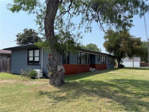 721 S 8th Street Kingsville TX 78363