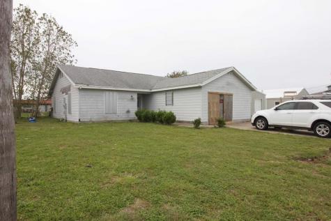 209 W Speckled Trout Rockport TX 78382