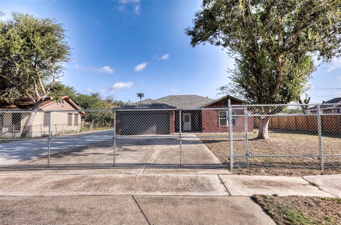 950 Mendoza Street Corpus Christi TX 78416