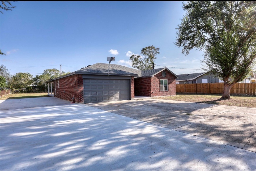 950 Mendoza Street Corpus Christi TX 78416