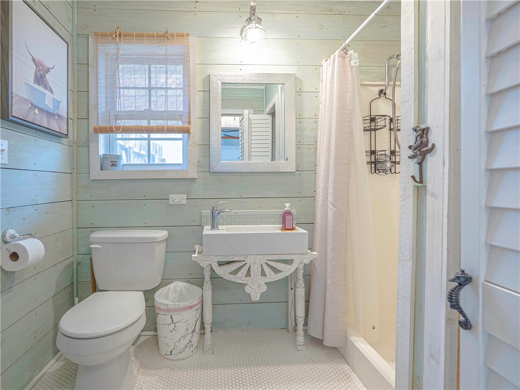 2011 Cochran Lane Rockport TX 78382
