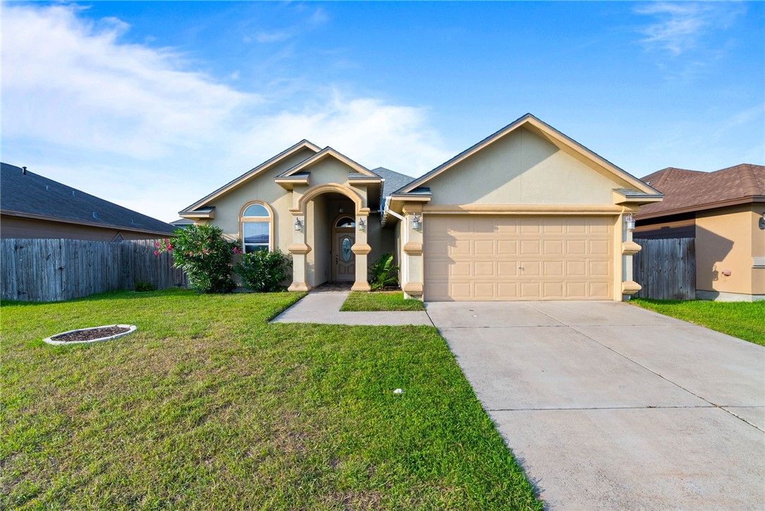 6114 Queen Bess Drive Corpus Christi TX 78414